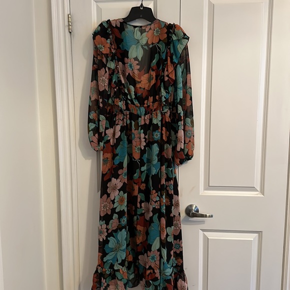 Zara floral midi dress - Picture 8 of 9